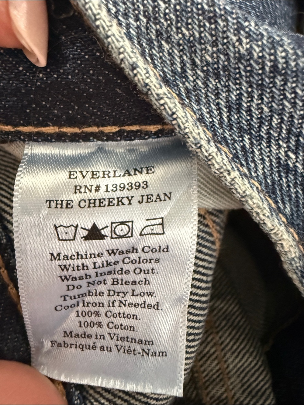 Everlane Distressed Cheeky Jean 25R - Picture 12 of 12